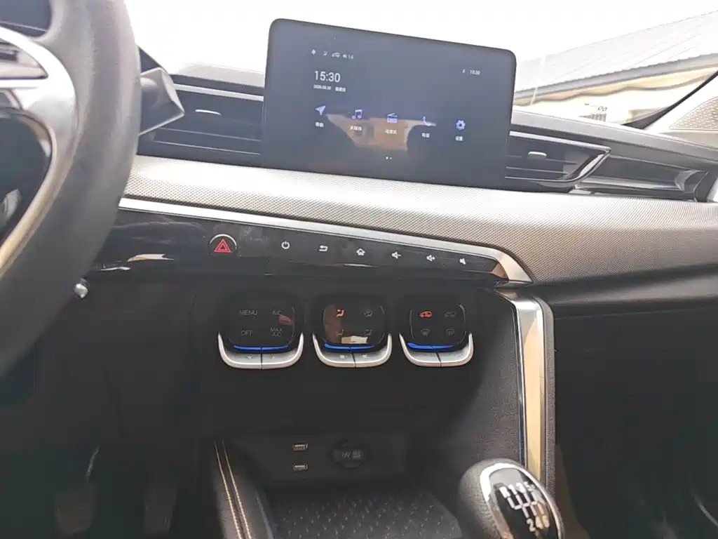 BAIC X3 — миниатюра 13
