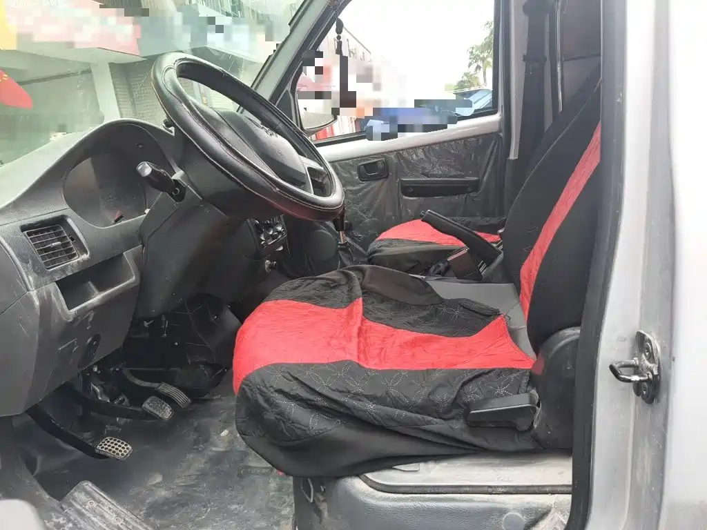 Wuling Rongguang — миниатюра 8