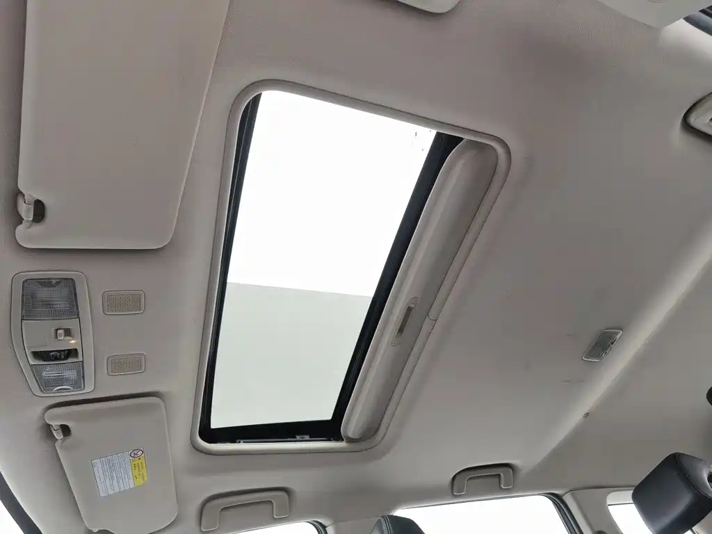 Mitsubishi Outlander — миниатюра 14