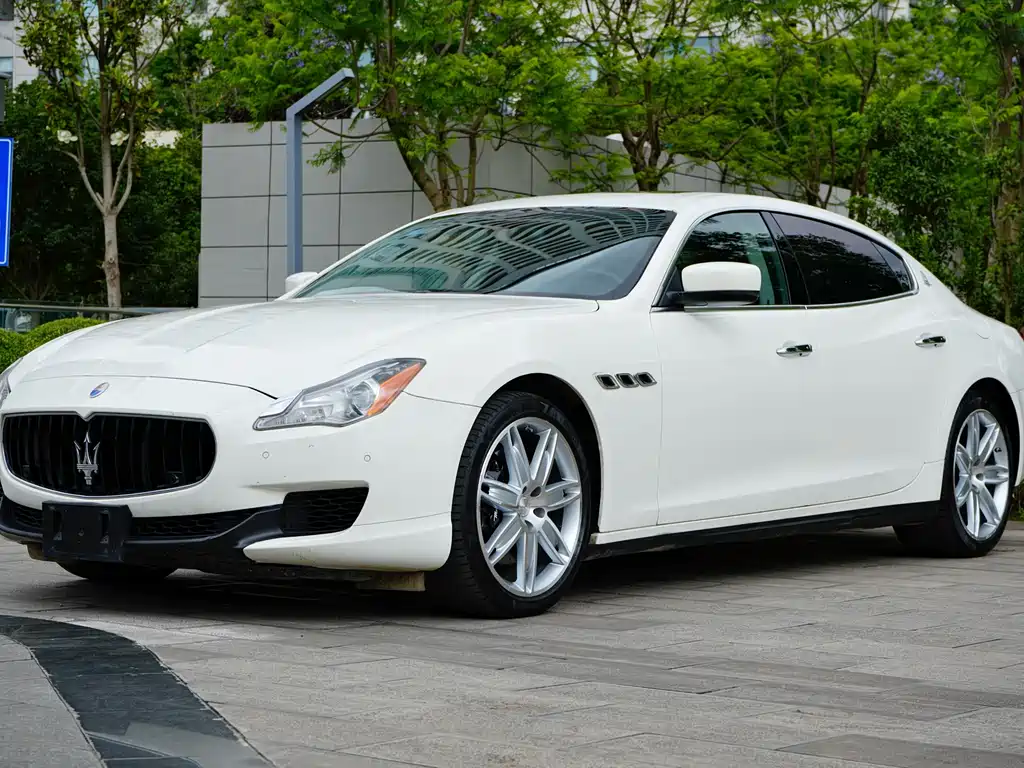 Maserati Quattroporte 2015