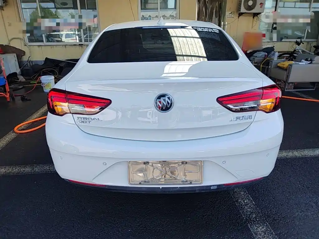 Buick Regal — миниатюра 6
