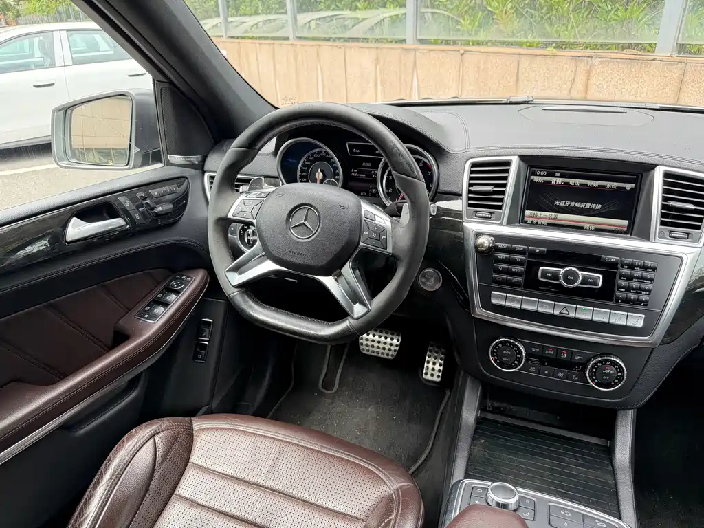 Mercedes-Benz GL-Class AMG — миниатюра 7
