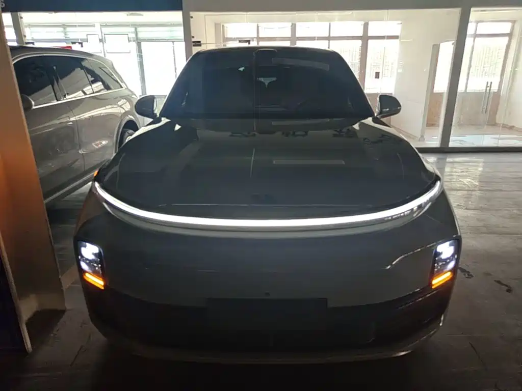 Li Auto Li L9 — миниатюра 3
