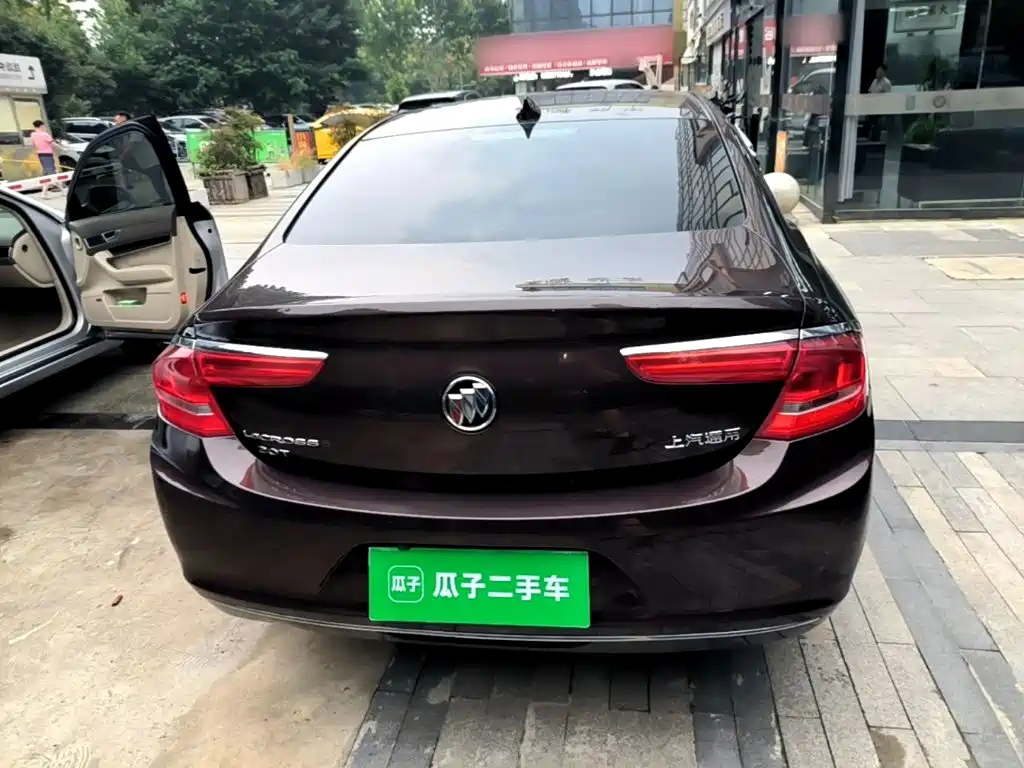Buick LaCrosse — миниатюра 6