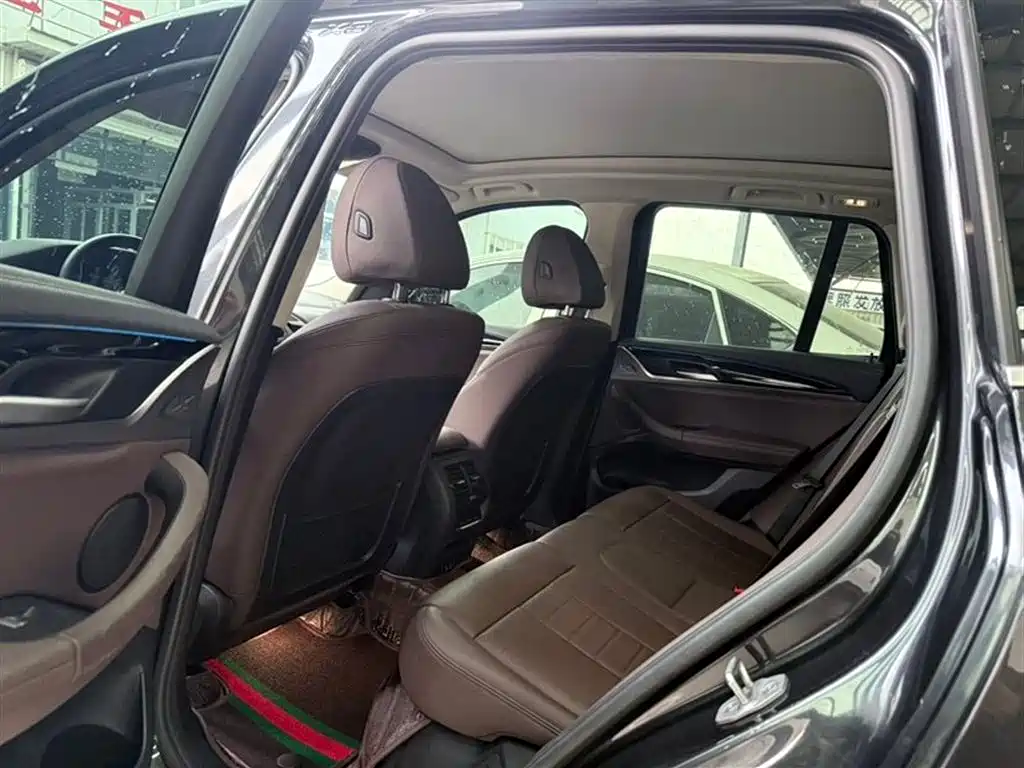 BMW iX3 2021 Lead