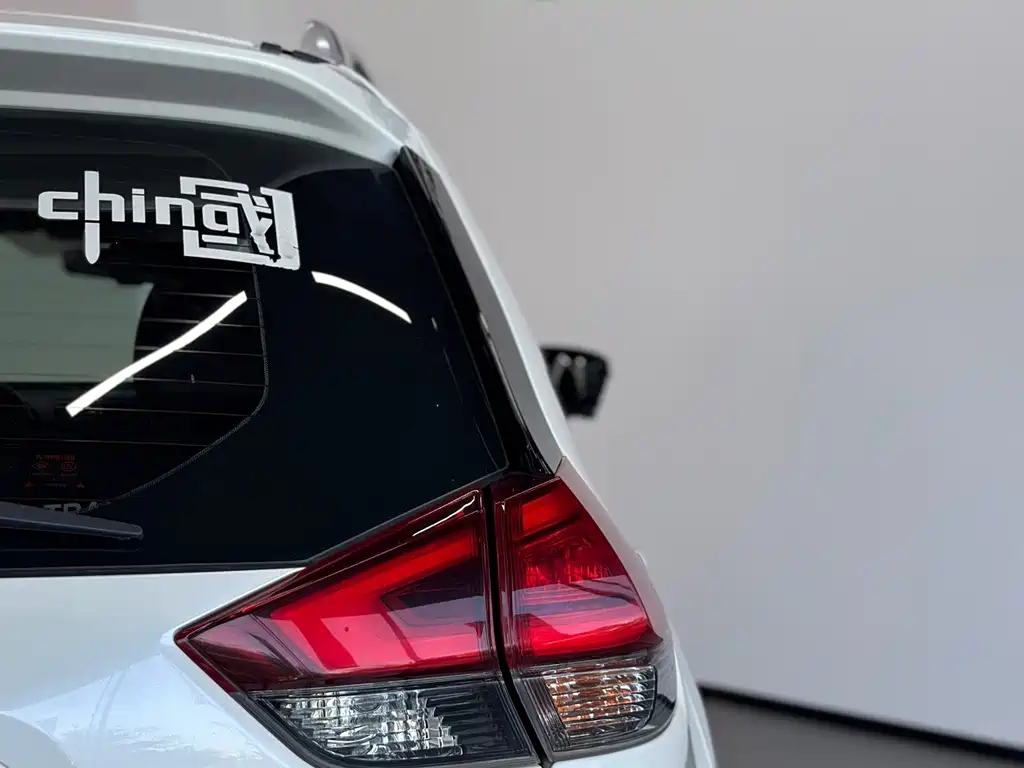 Nissan X-Trail — миниатюра 22