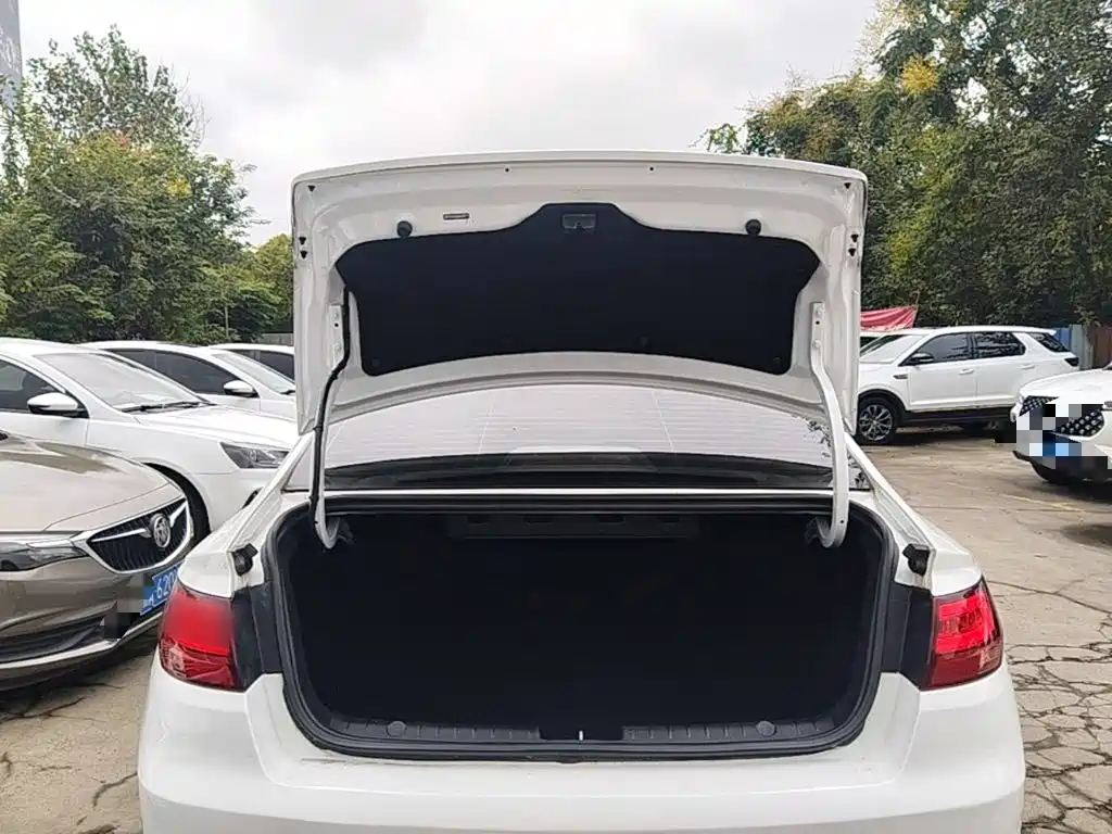Geely Emgrand GL — миниатюра 19