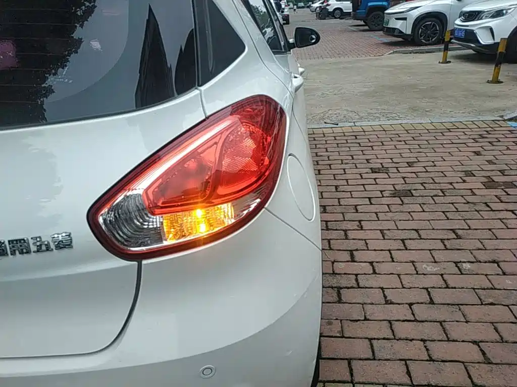 Baojun 310 — миниатюра 8