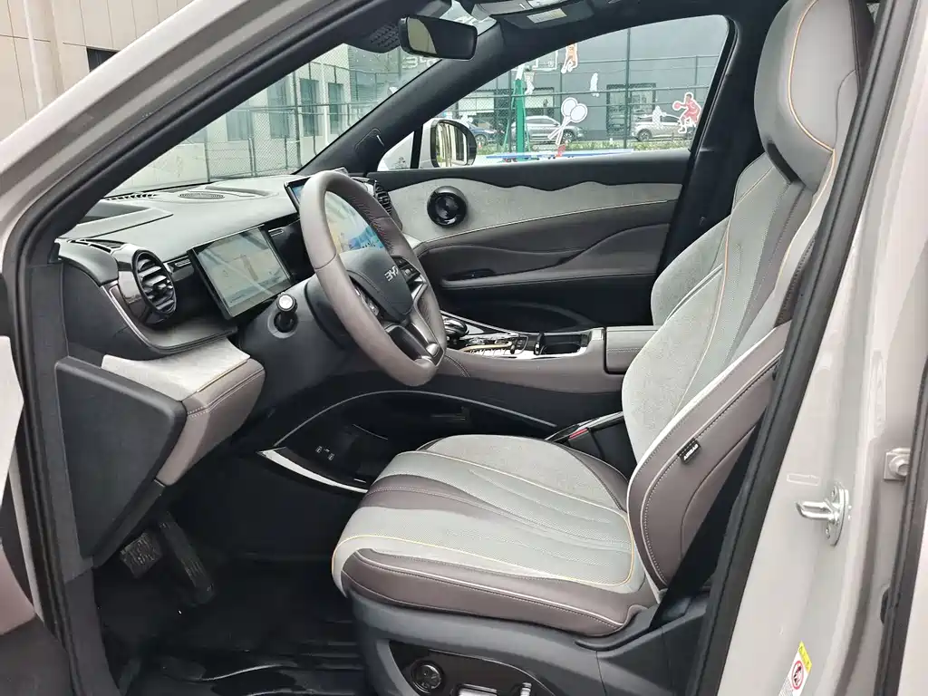 BYD Frigate 07 07 2024 DM-p 175KM Flagship