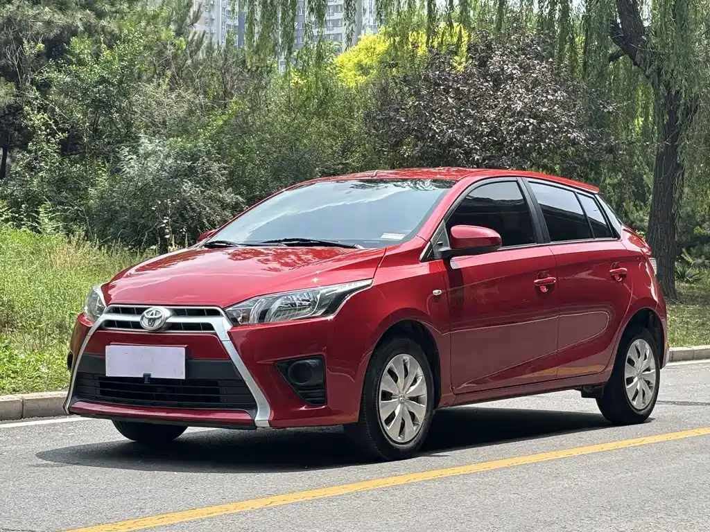 Купить Toyota Yaris L