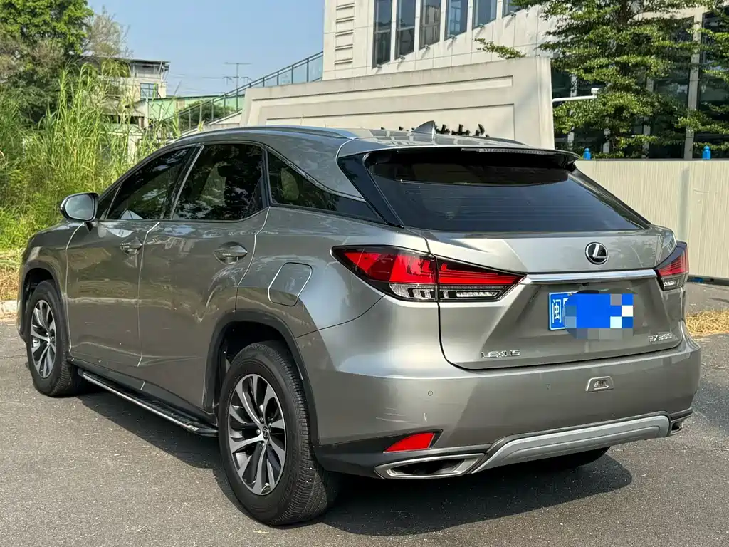 Lexus RX — миниатюра 7