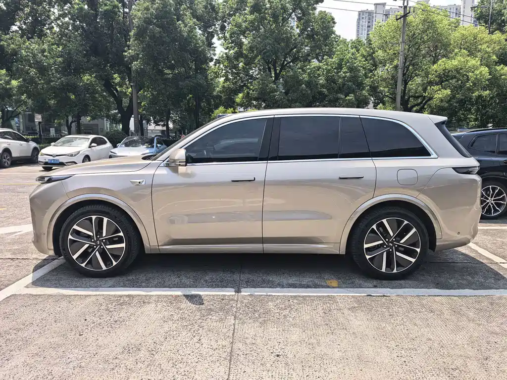 Li Auto Li L8 — миниатюра 7