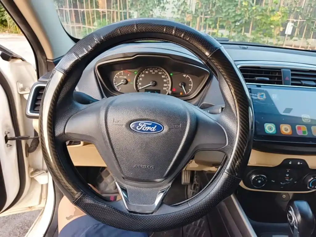 Ford Escort — миниатюра 11
