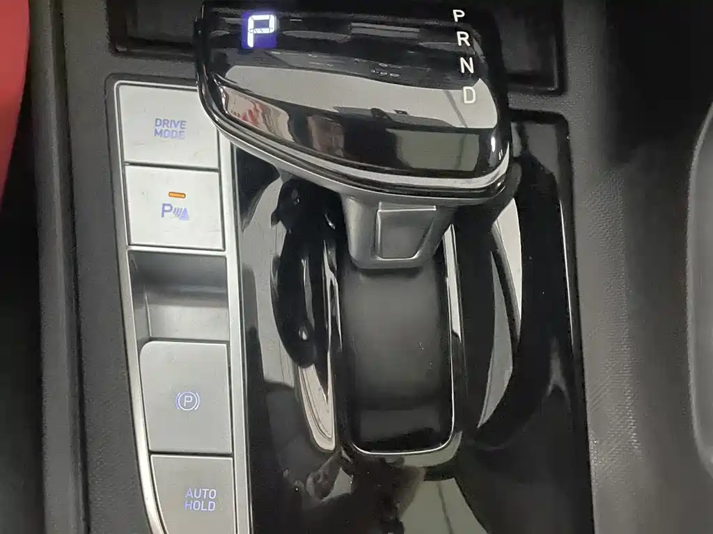 Hyundai Elantra — миниатюра 15