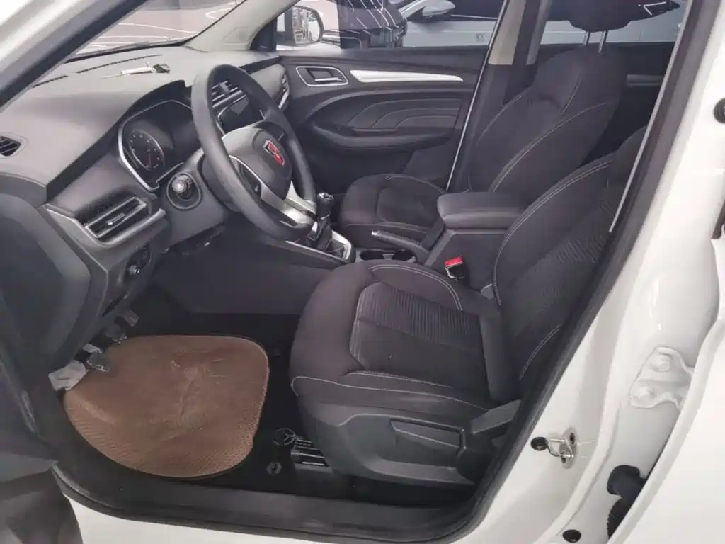 Roewe RX3 — миниатюра 15