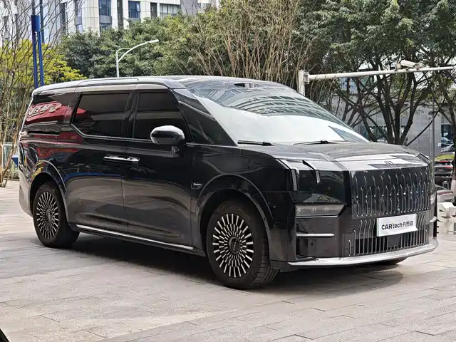 ZEEKR EXTREME KRYPTON 009 2024