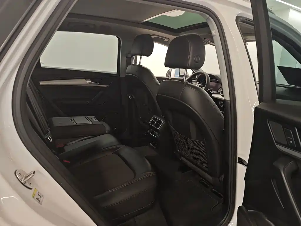Audi Q5L — миниатюра 6