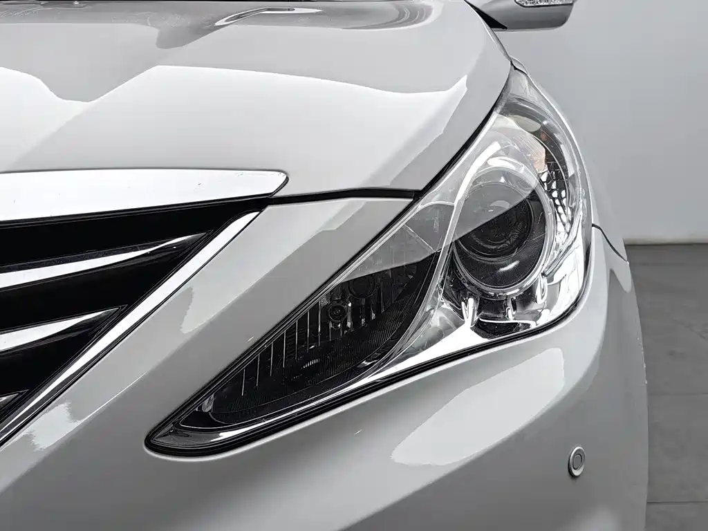Hyundai Sonata — миниатюра 7