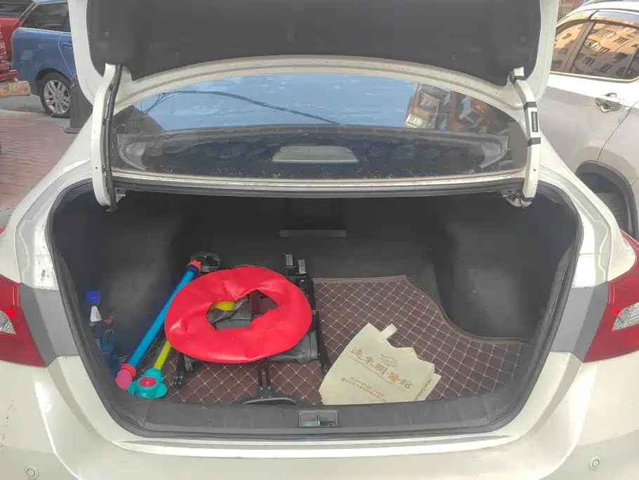 Nissan Sylphy — миниатюра 4