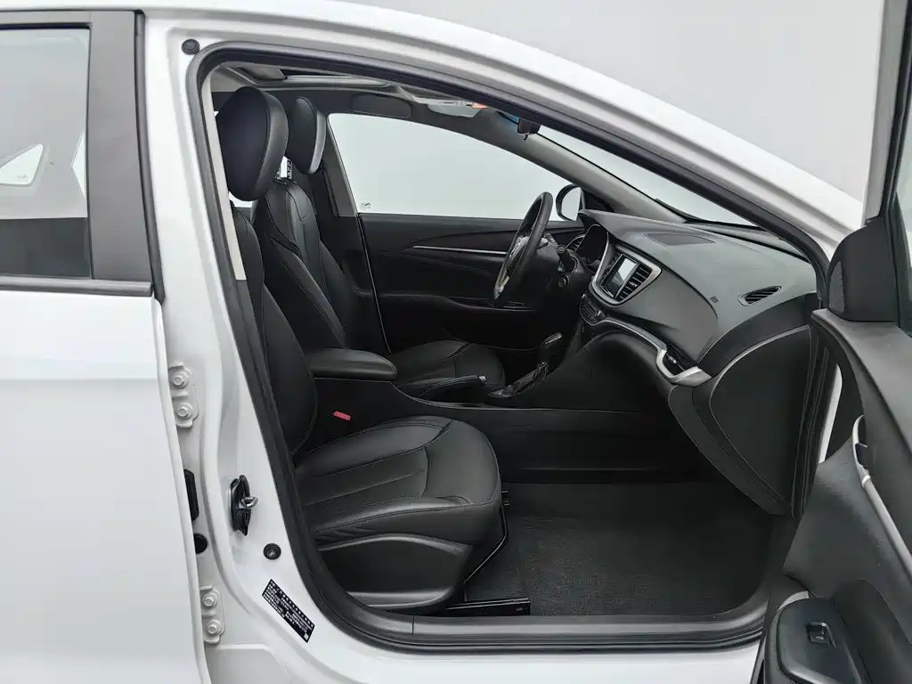 Buick Excelle — миниатюра 23