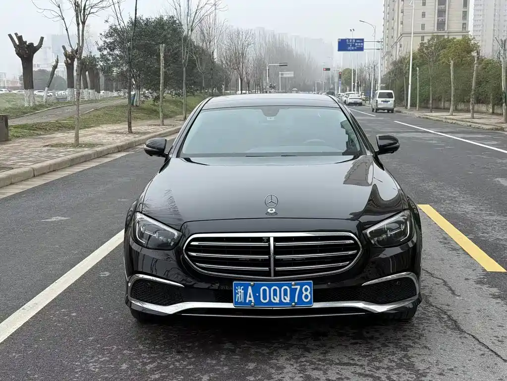 MERCEDES-BENZ E CLASS