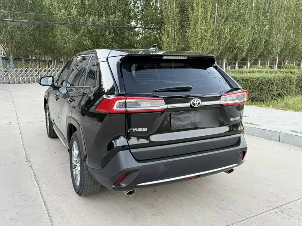 Toyota Wildlander — миниатюра 8