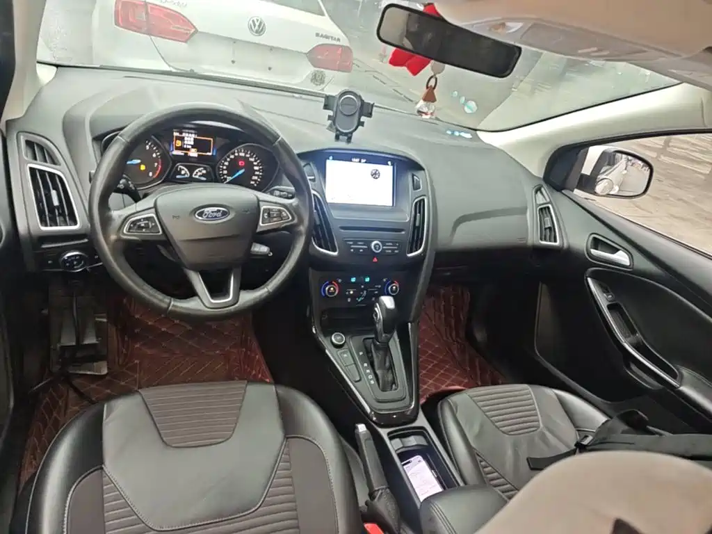 Ford Focus — миниатюра 10