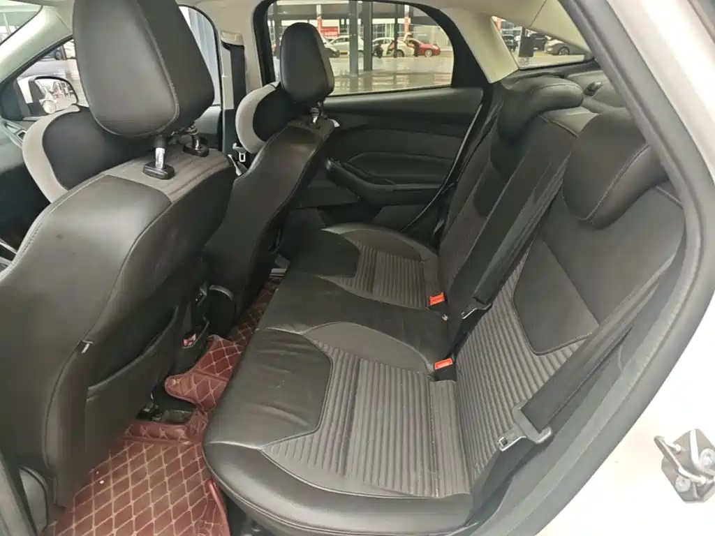 Ford Focus — миниатюра 17