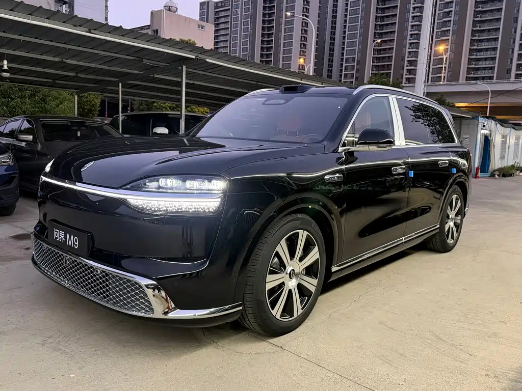 AITO Wenjie AITO M9