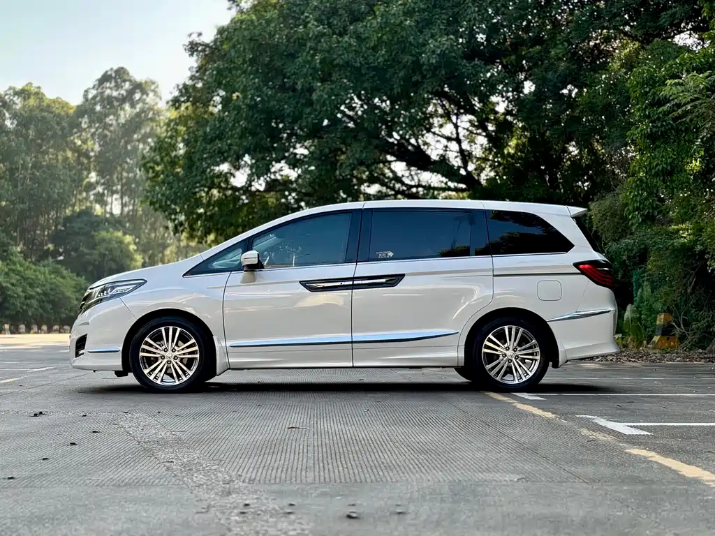 Honda Elysion — миниатюра 13
