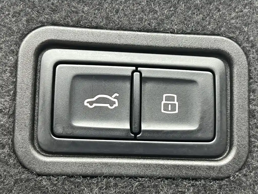 Audi A8 — миниатюра 23