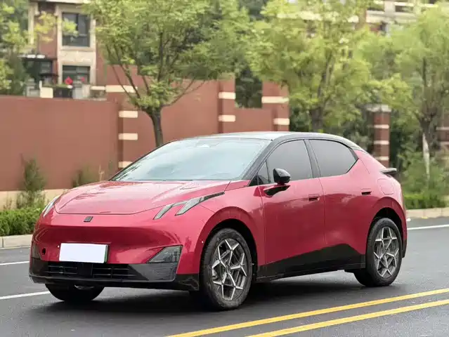 2025 Lynk & Co Z20