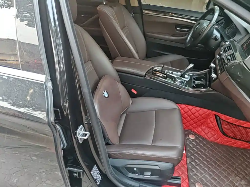 BMW 5 Series — миниатюра 25
