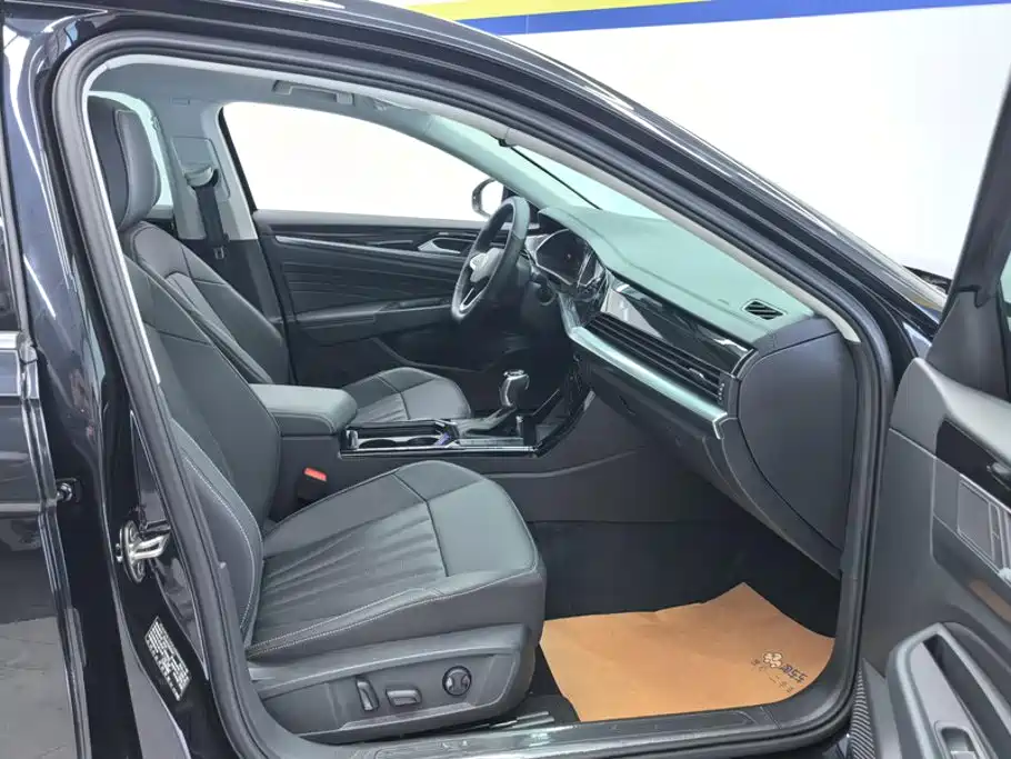 Volkswagen Passat — миниатюра 8