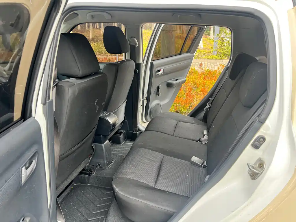 Suzuki Swift 1.5L Auto Sport Edition, фото 5
