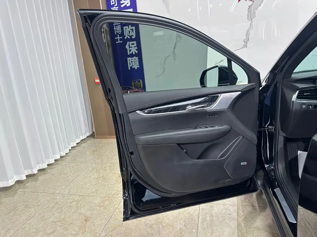Cadillac XT6 — миниатюра 18