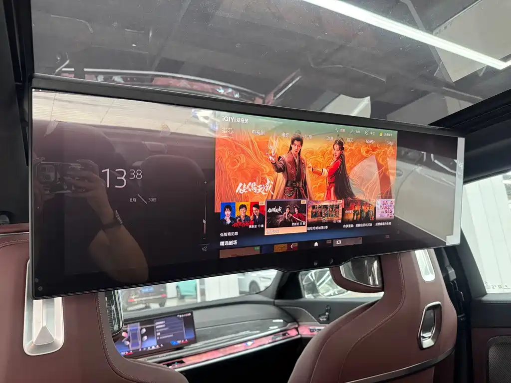 BMW i7 — миниатюра 8