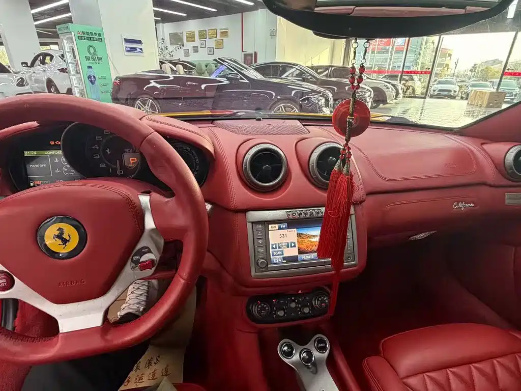 Ferrari California T 2009 4.3L
