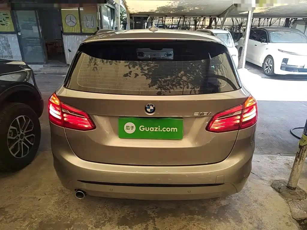 BMW 2 Series Active Tourer — миниатюра 6