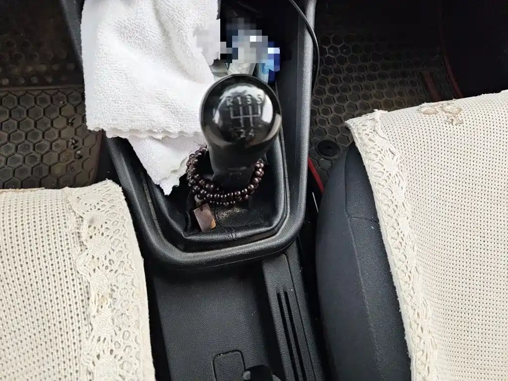 Volkswagen Santana — миниатюра 7