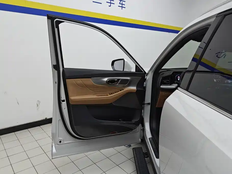 GAC Motor Trumpchi ES9 — миниатюра 7