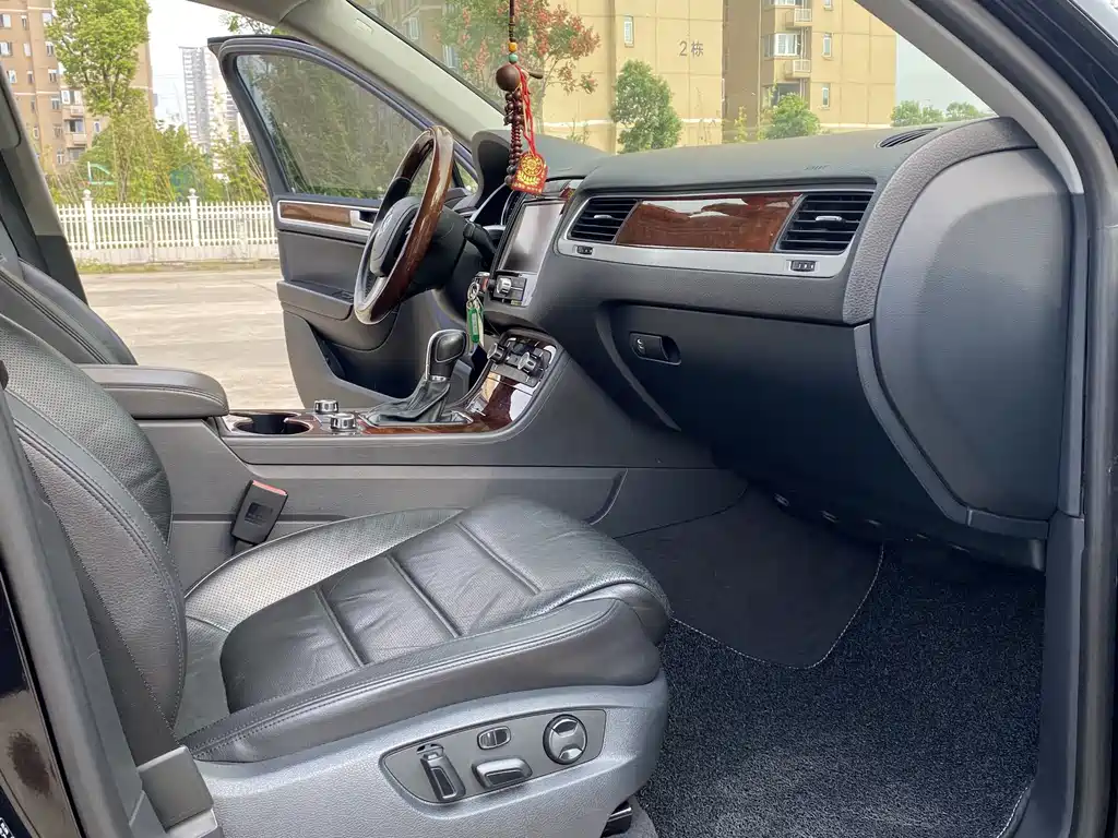 Volkswagen Touareg — миниатюра 7