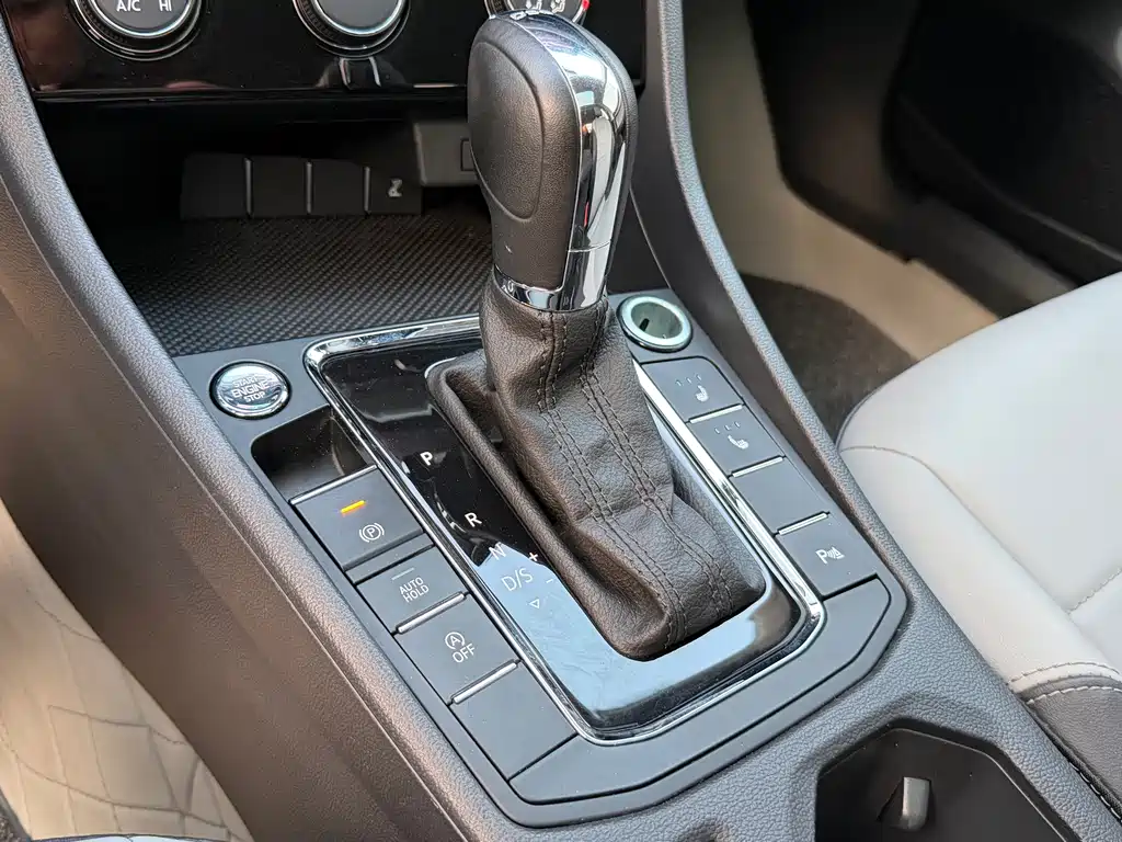 Volkswagen Bora — миниатюра 18