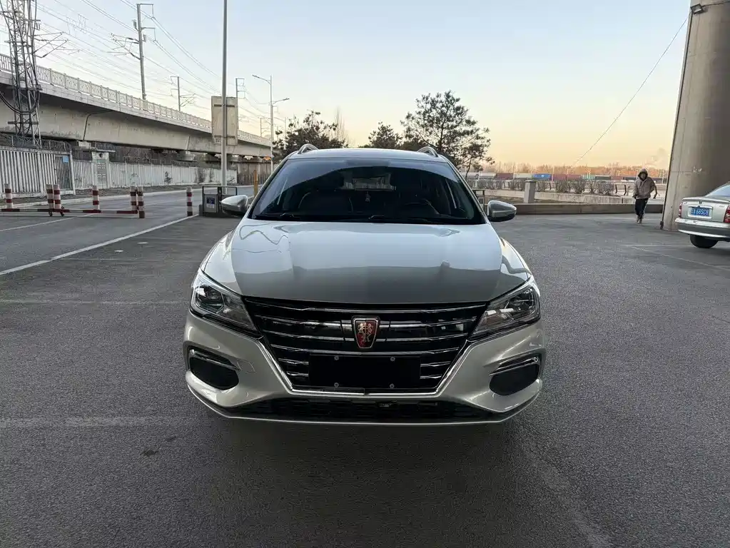 ROEWE EI5