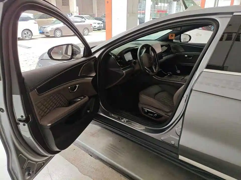 BYD Han — миниатюра 3