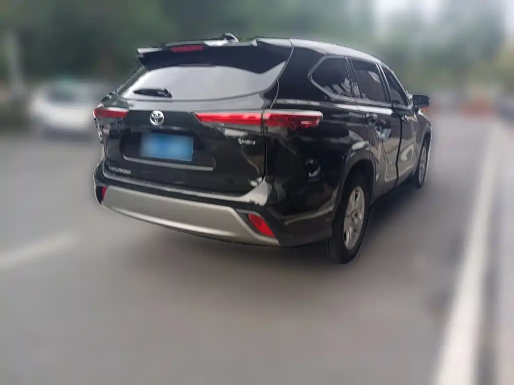 Toyota Highlander — миниатюра 6