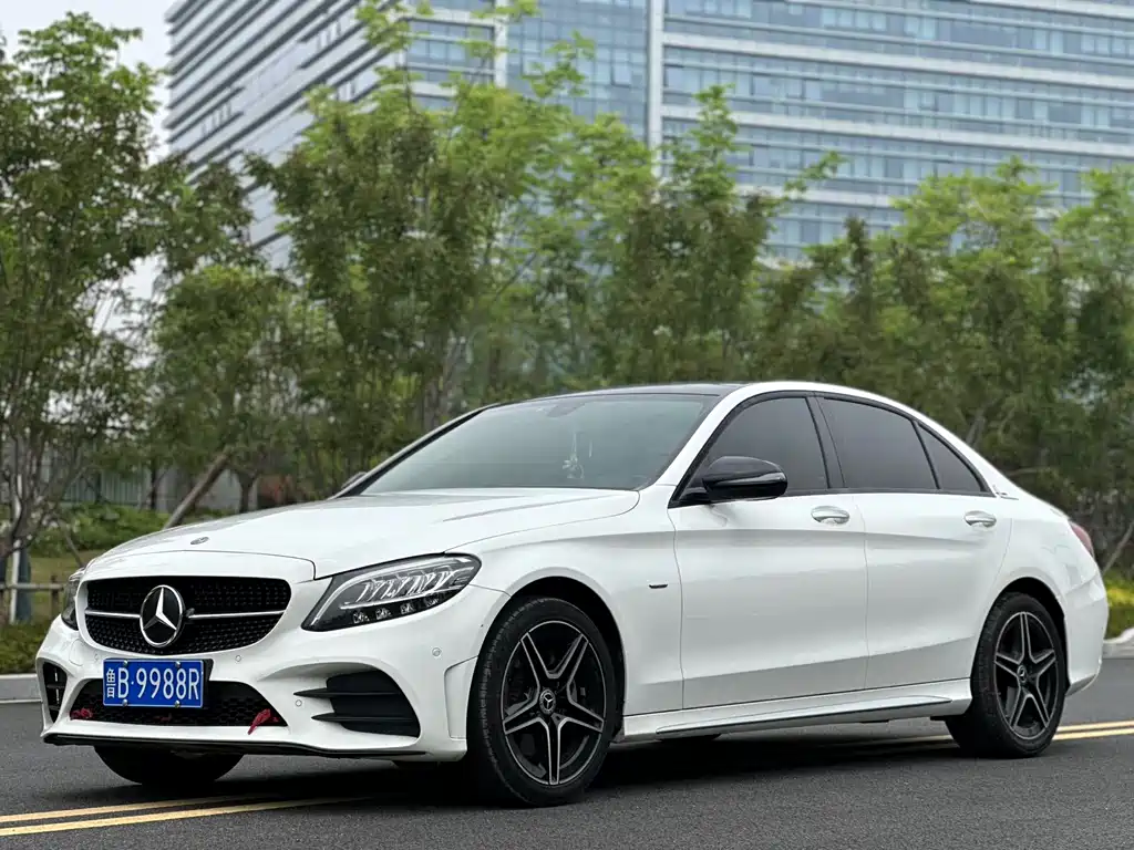 Mercedes-Benz C-Class 2021