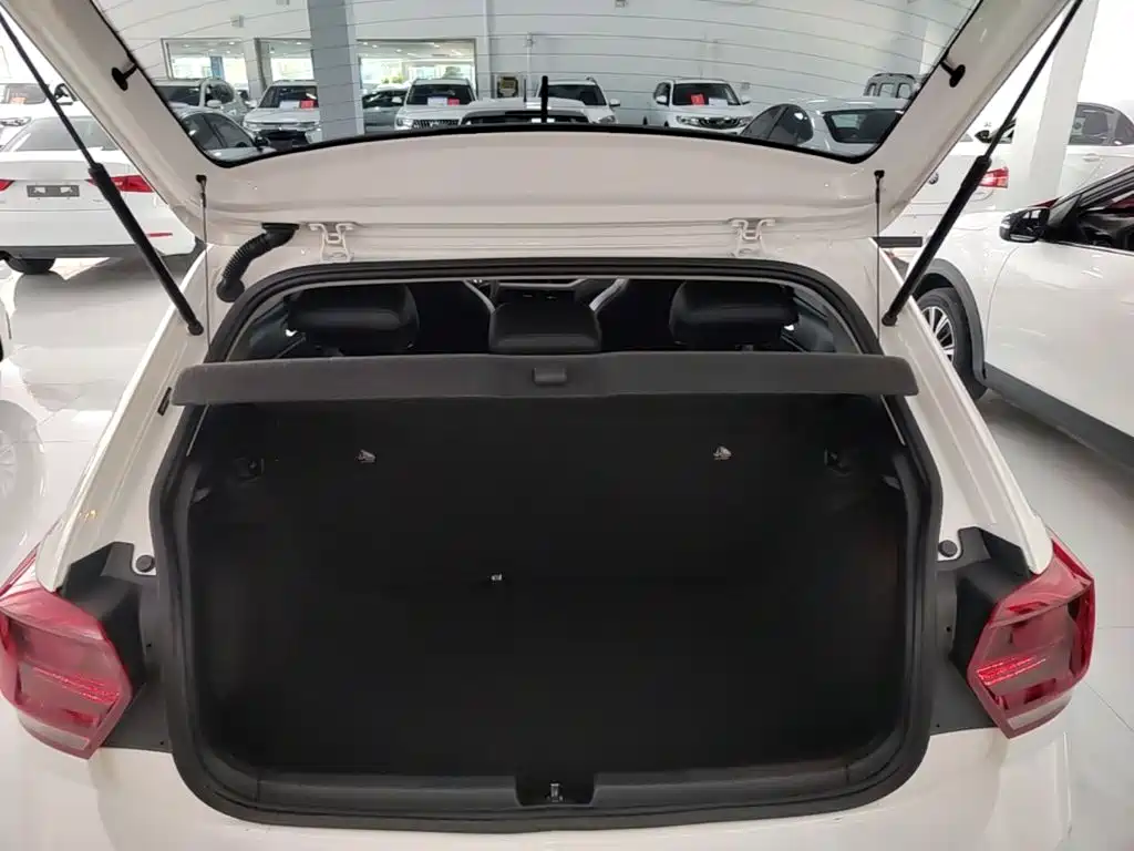Volkswagen Polo — миниатюра 19