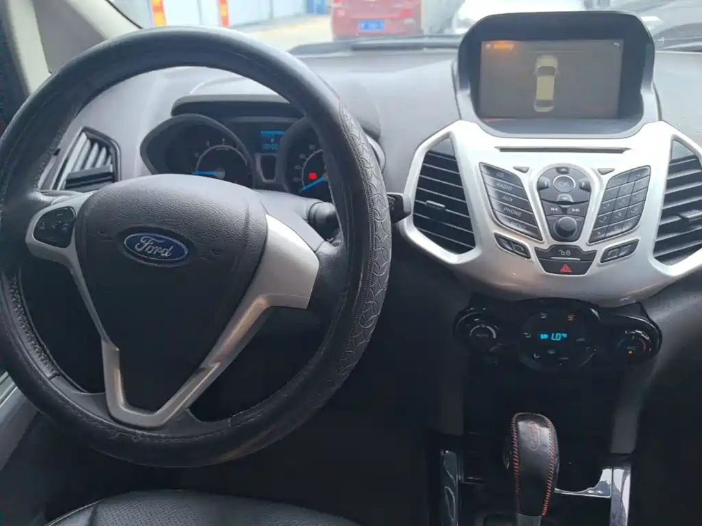 Ford Ecosport — миниатюра 10