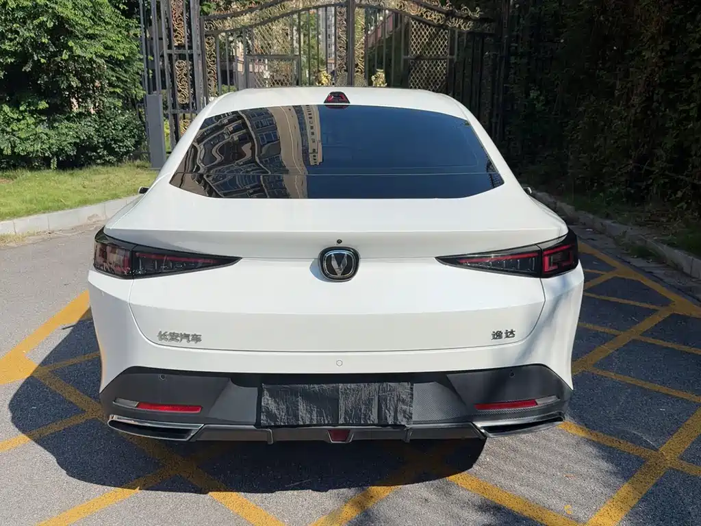Changan Yida — миниатюра 8